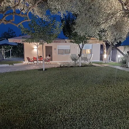 Ferienhaus Olive Treehouse Nea Poteidaia